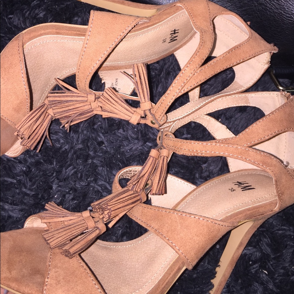 Brown suede h&m heels